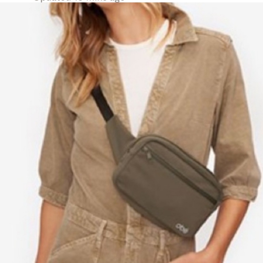 NWT OBE waist/crossbody bag